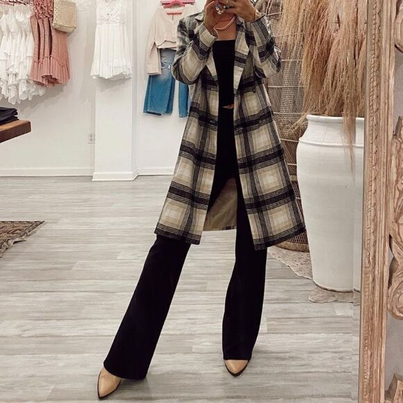 Black flared jeans - Picture 6 of 11